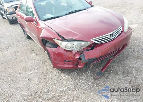 2005 Toyota Camry Le from USA, damaged, VIN 4T1BE32K55U060541